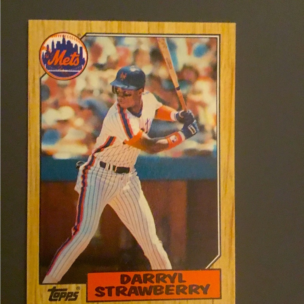 1997 topps Darryl Strawberry mint condition Mets baseball card